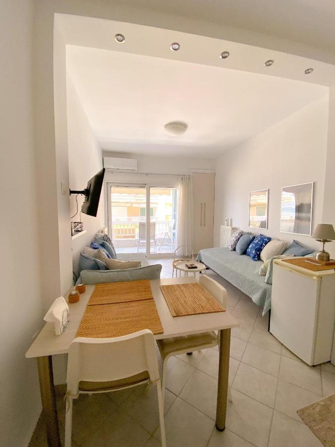 A Wonderful Apartment In Front Of The Sea! Peraía Exterior foto